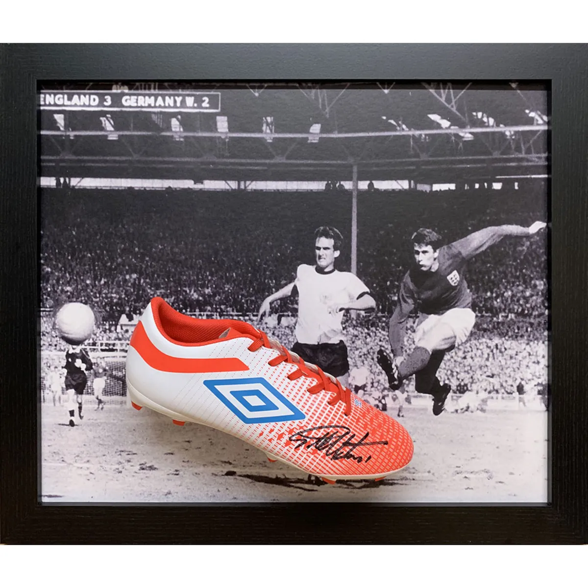 188309 England F.A. Sir Geoff Hurst Framed Signed Football Boot