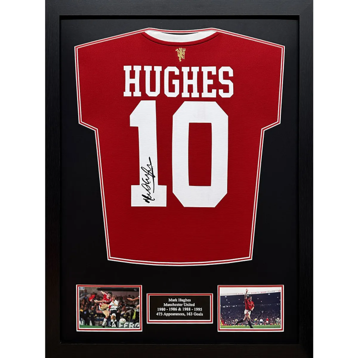 TM-04984 Manchester United F.C. Mark Hughes Framed Signed 1985 Replica Football Shirt